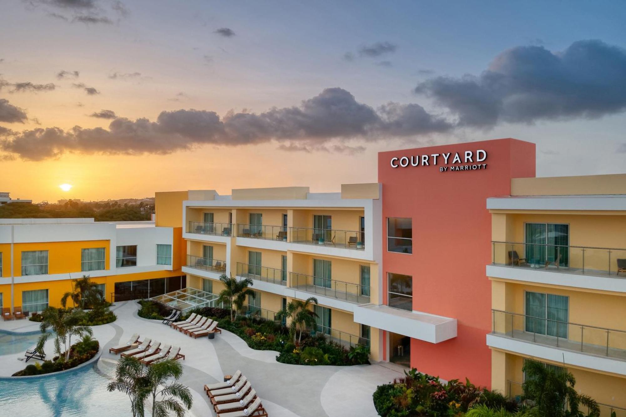Courtyard By Marriott Curacao Hotel Willemstad Exterior photo